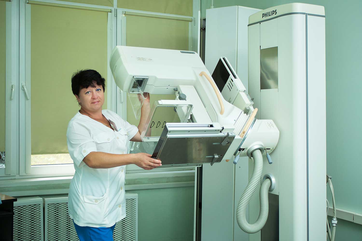 Маммография ростов на дону. Маммографический аппарат. Аппарат для маммографии. Маммограф рентгеновский. Цифровая маммография.
